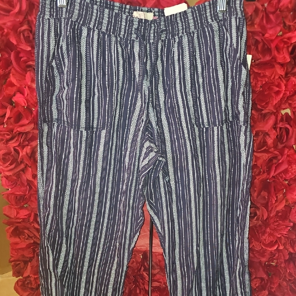 SO NWT Women's Blue and White Pants with Relaxed Fit Size Large